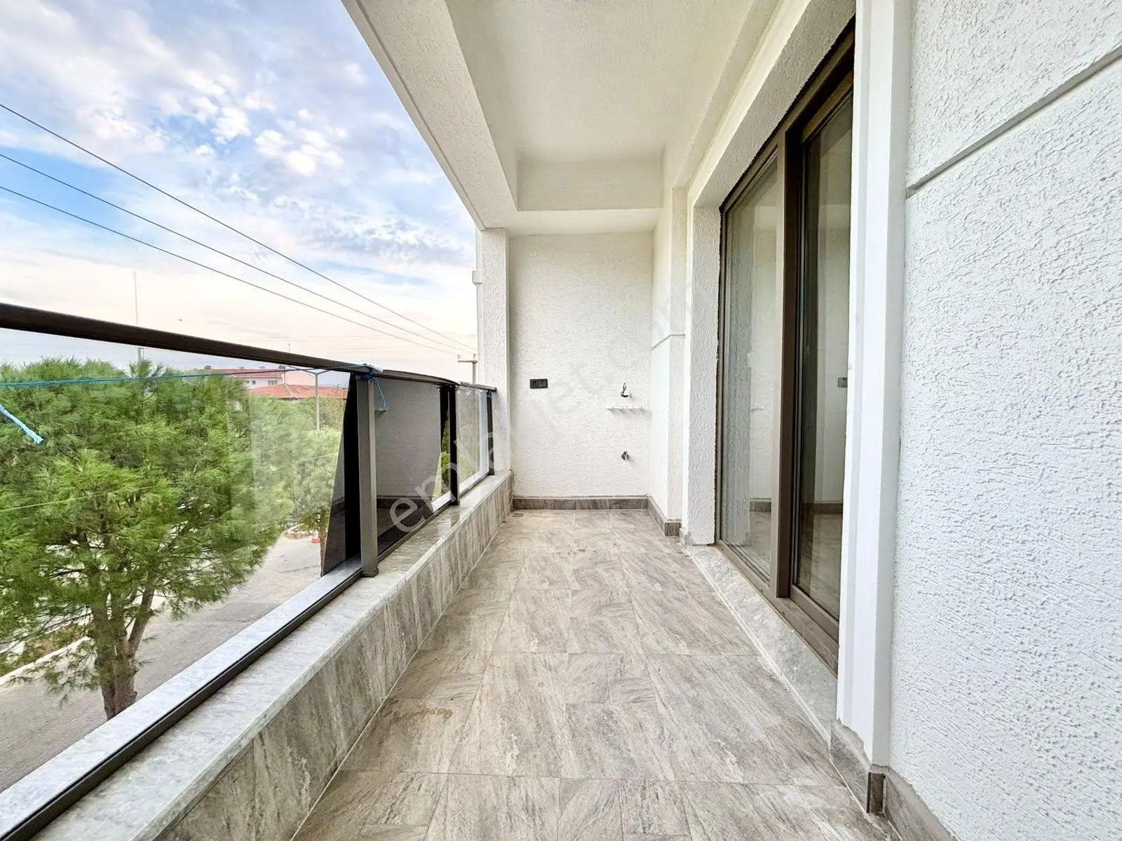 ꧁ay Emlaktan꧂oksijen Deposu Kazdağları Eteklerinde Arakat Ön Cephe Muhteşem Satılık 1+1 Lüks Daire — fotoğraf 15
