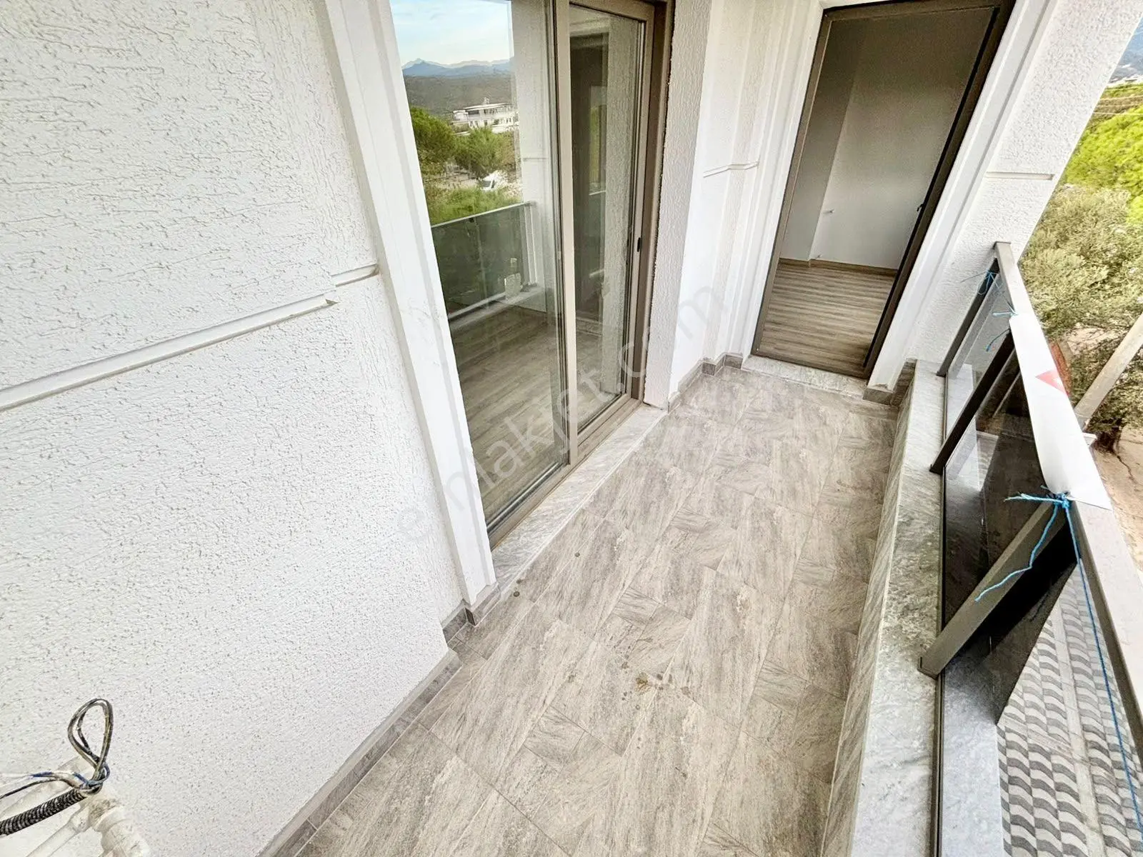꧁ay Emlaktan꧂oksijen Deposu Kazdağları Eteklerinde Arakat Ön Cephe Muhteşem Satılık 1+1 Lüks Daire — fotoğraf 18
