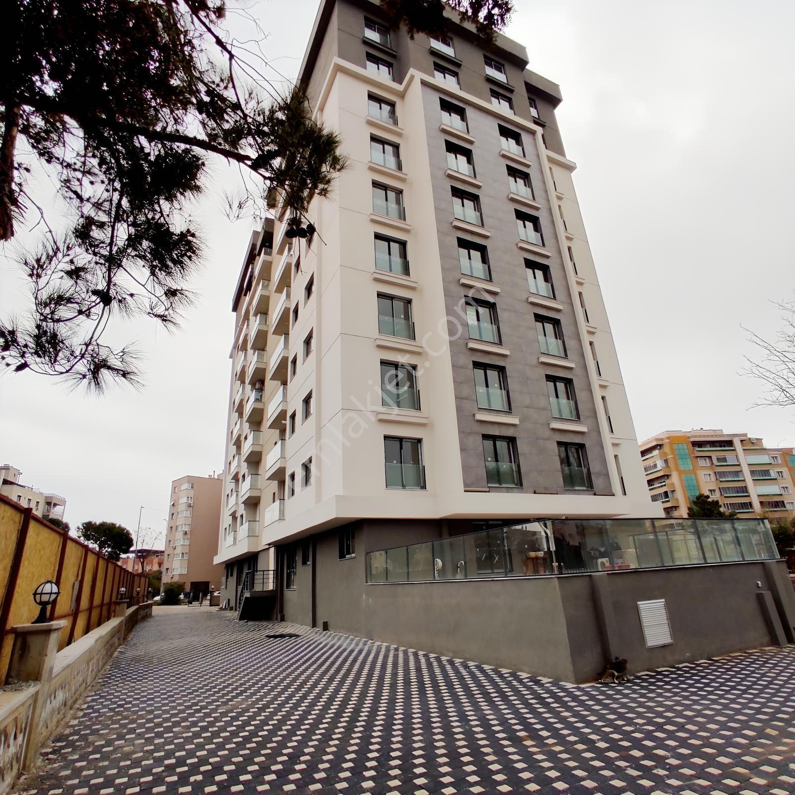 Bayraklı ,adalet Mahallesi'nde Satılık 1+1 Sıfır Daire — fotoğraf 3