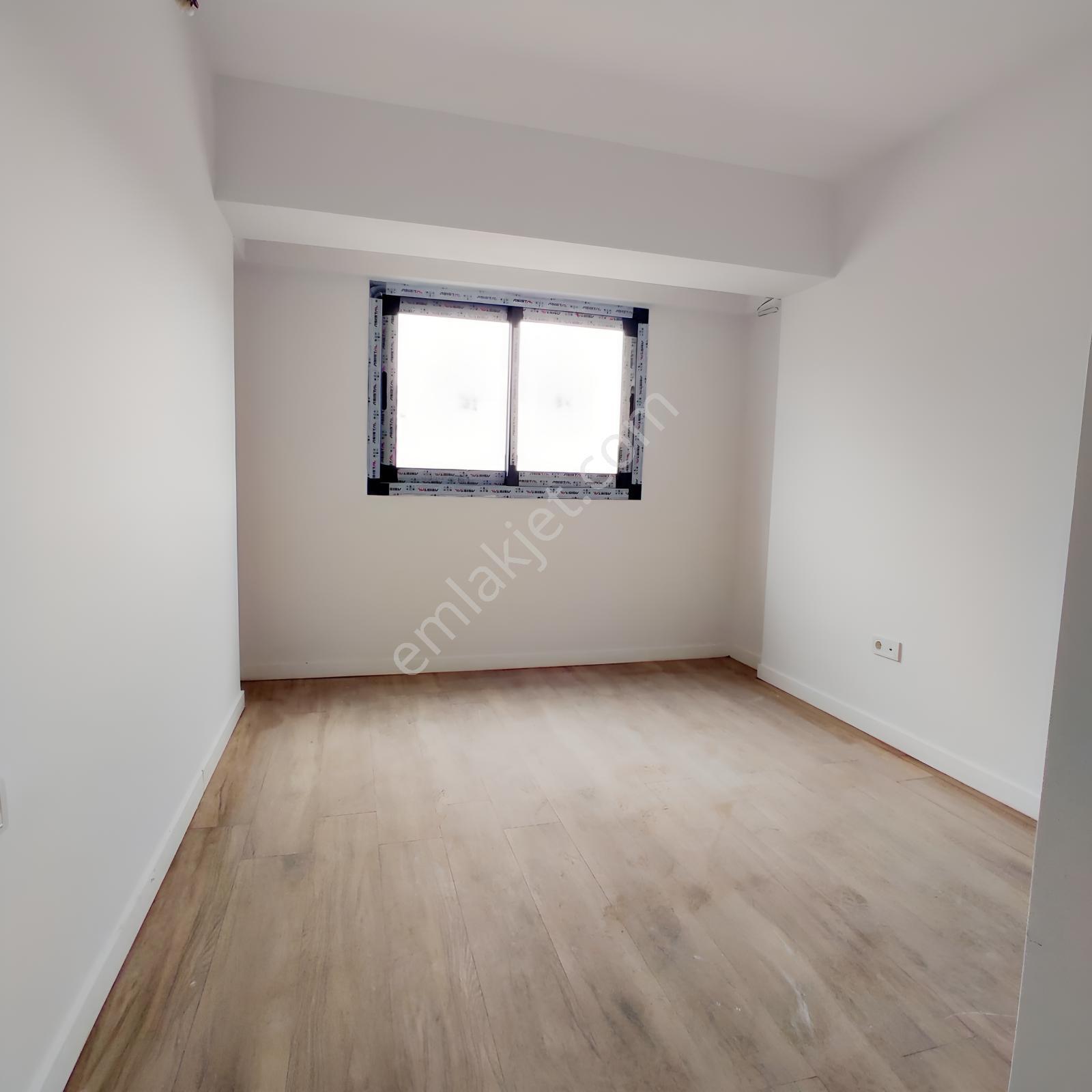 Bayraklı ,adalet Mahallesi'nde Satılık 1+1 Sıfır Daire — fotoğraf 16