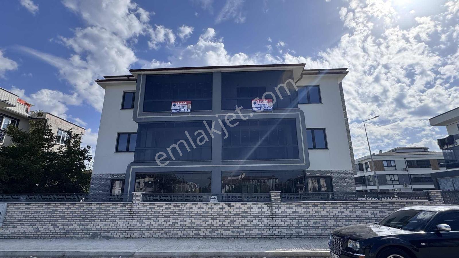 Remax Motto Nilüfer Toka'dan 5+1 İkiz Tripleks Villalar — fotoğraf 5