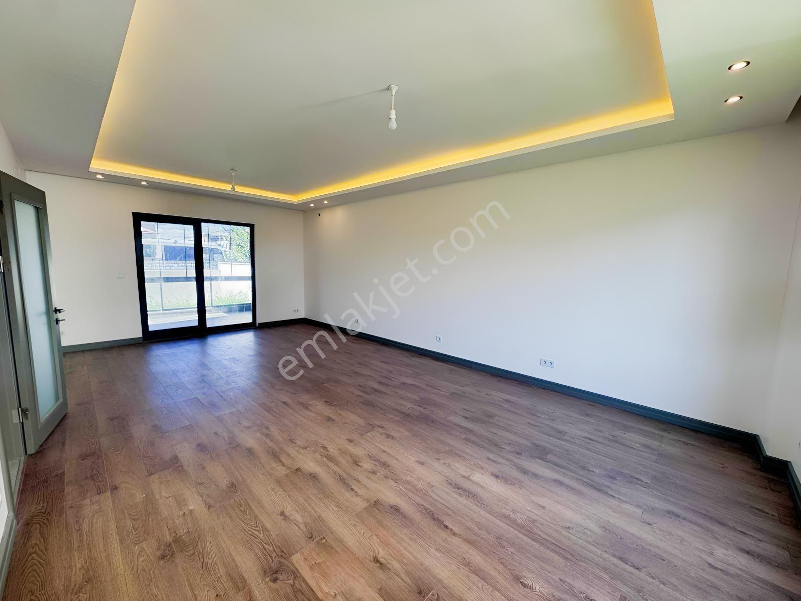 Remax Motto Nilüfer Toka'dan 5+1 İkiz Tripleks Villalar — fotoğraf 10