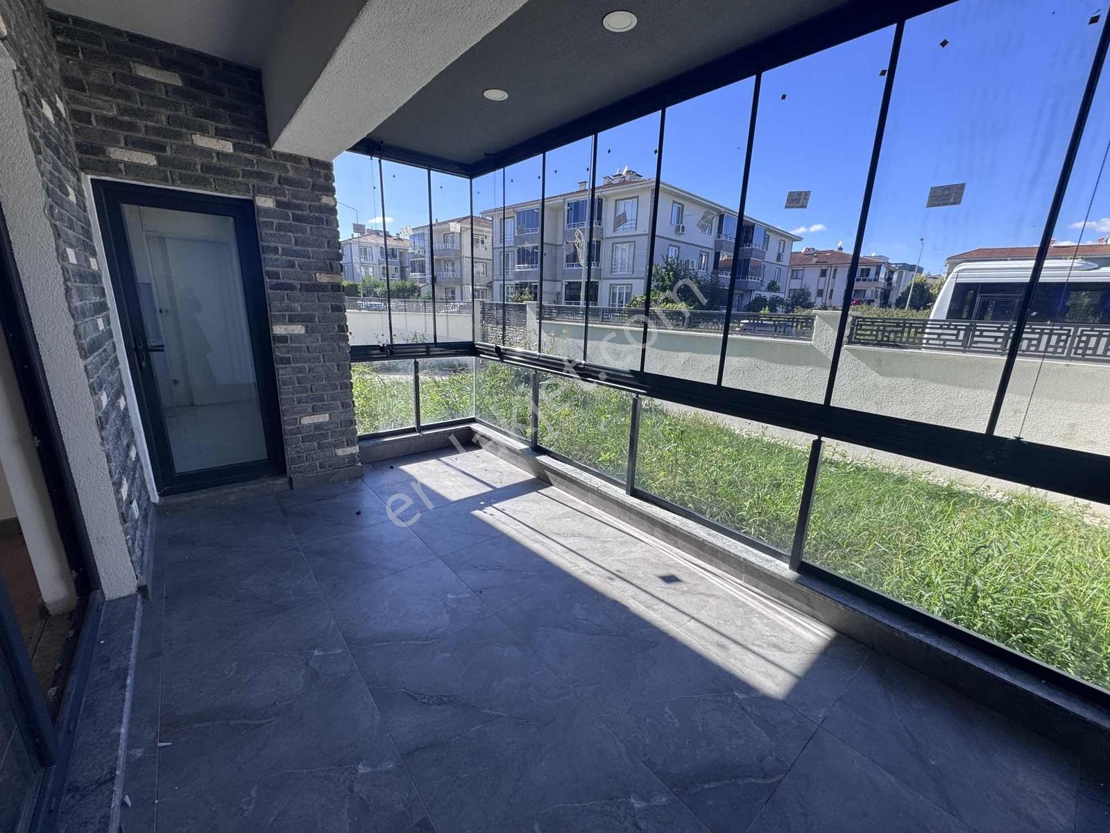 Remax Motto Nilüfer Toka'dan 5+1 İkiz Tripleks Villalar — fotoğraf 13