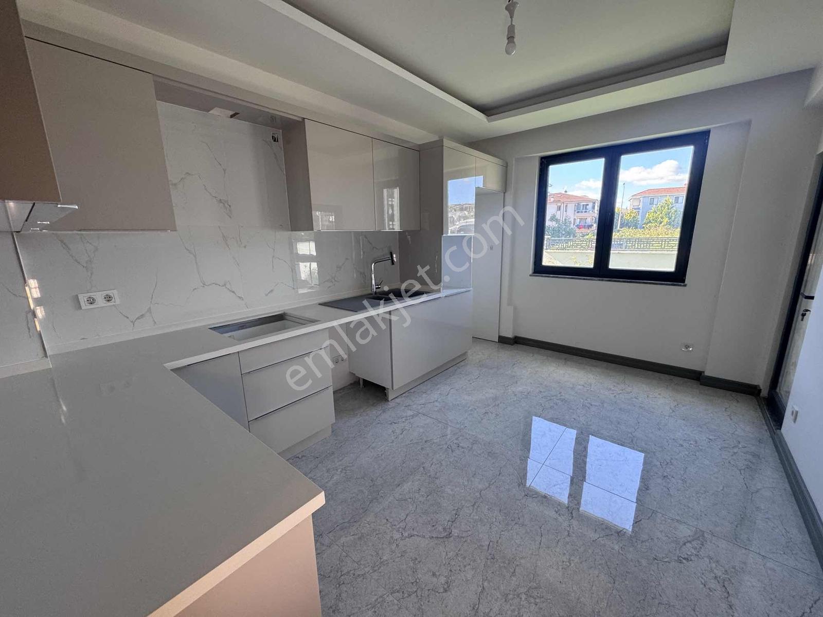 Remax Motto Nilüfer Toka'dan 5+1 İkiz Tripleks Villalar — fotoğraf 14