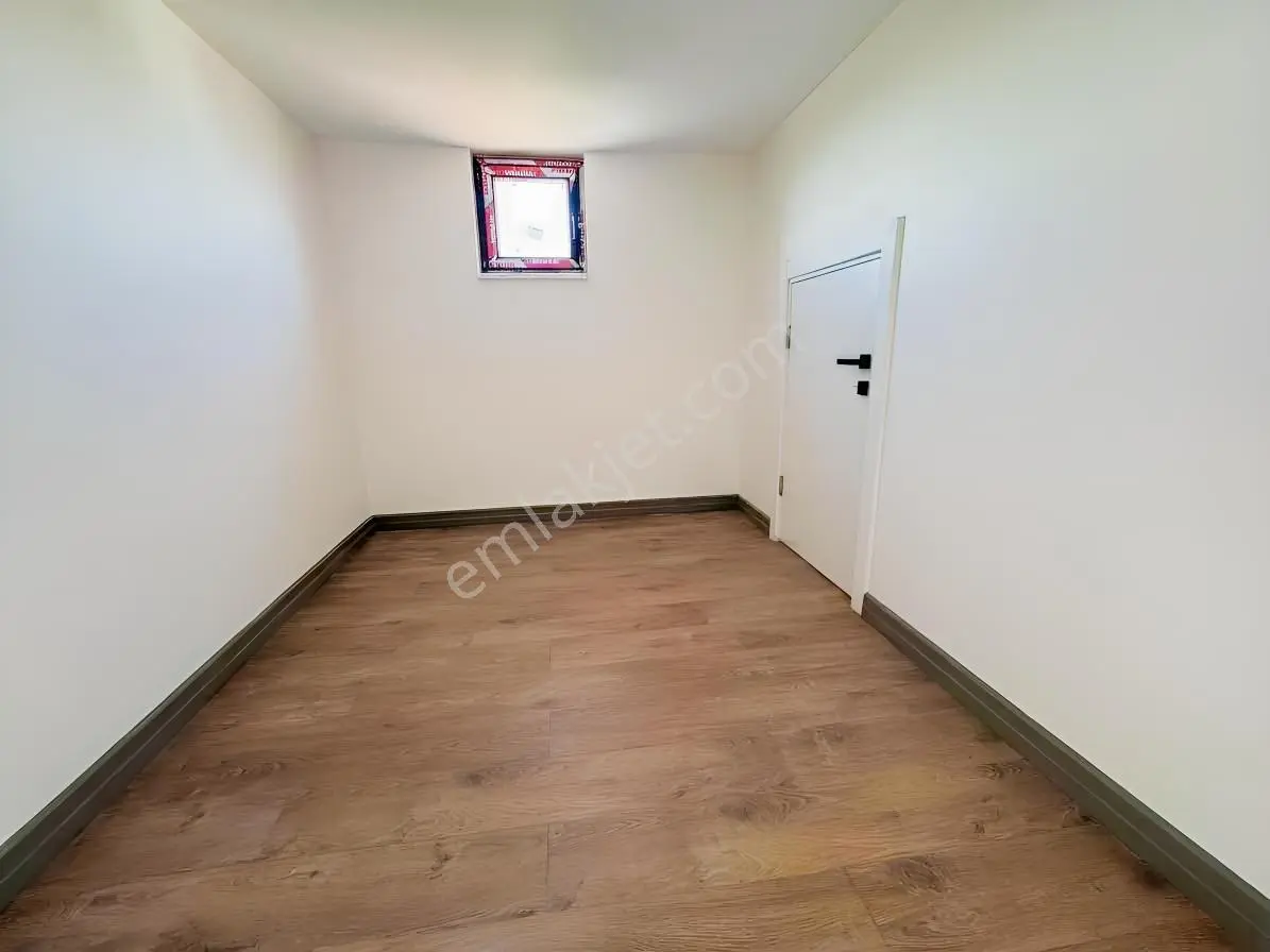 Remax Motto Nilüfer Toka'dan 5+1 İkiz Tripleks Villalar — fotoğraf 40