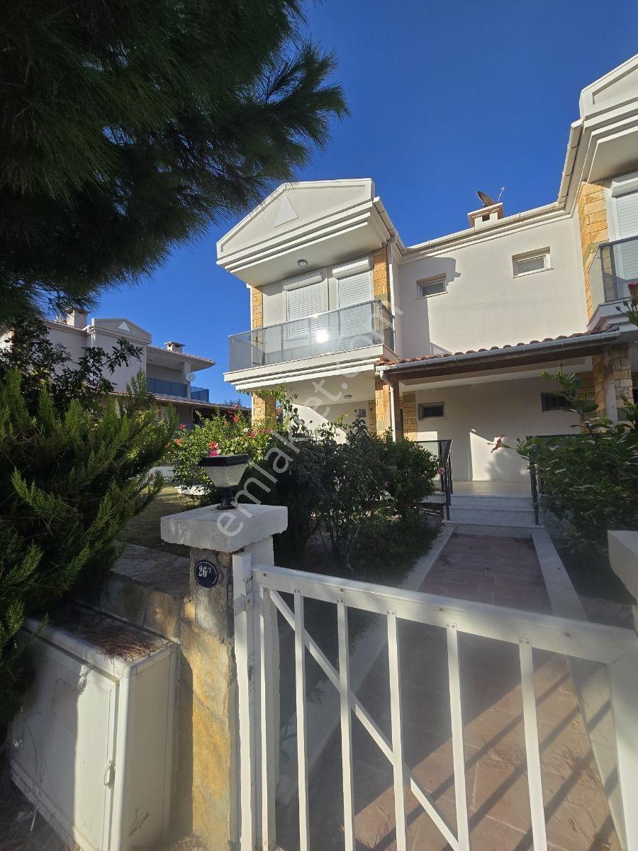 Çeşme Dalyan Sakızlıkoy Da Deniz Manzaralı Satılık 3+1 Villa — fotoğraf 6