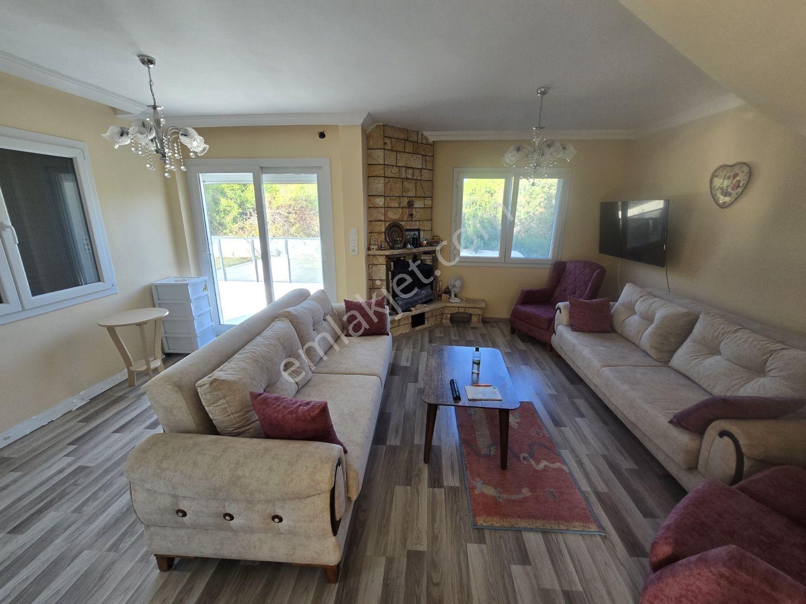 Çeşme Dalyan Sakızlıkoy Da Deniz Manzaralı Satılık 3+1 Villa — fotoğraf 13