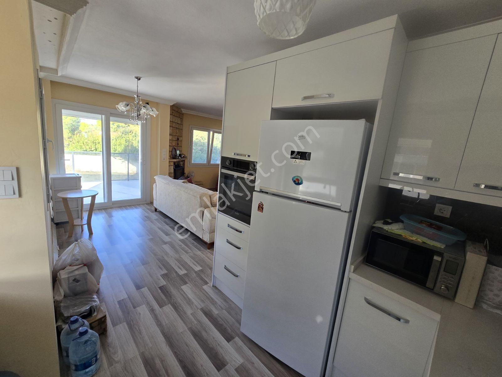 Çeşme Dalyan Sakızlıkoy Da Deniz Manzaralı Satılık 3+1 Villa — fotoğraf 18
