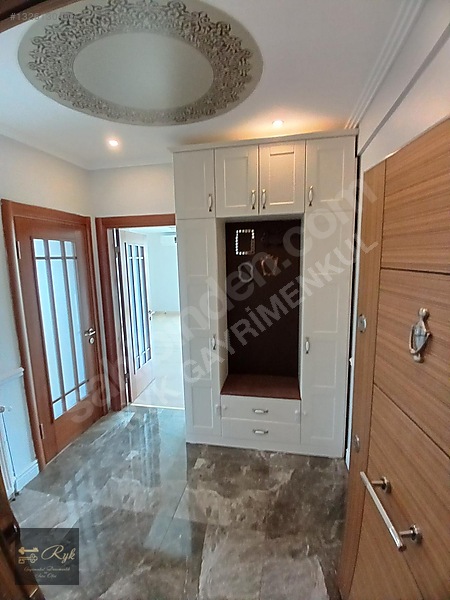 Merkezi Konumda Kiralık 3+1 Daire 150m² — fotoğraf 2