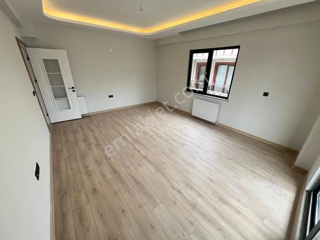 Aras Emlaktan Geniş 4+1 Dubleks Daire — fotoğraf 4