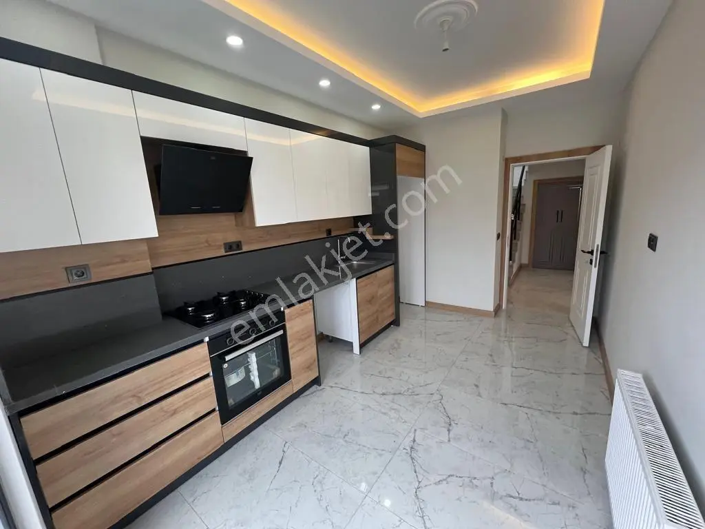 Aras Emlaktan Geniş 4+1 Dubleks Daire — fotoğraf 8