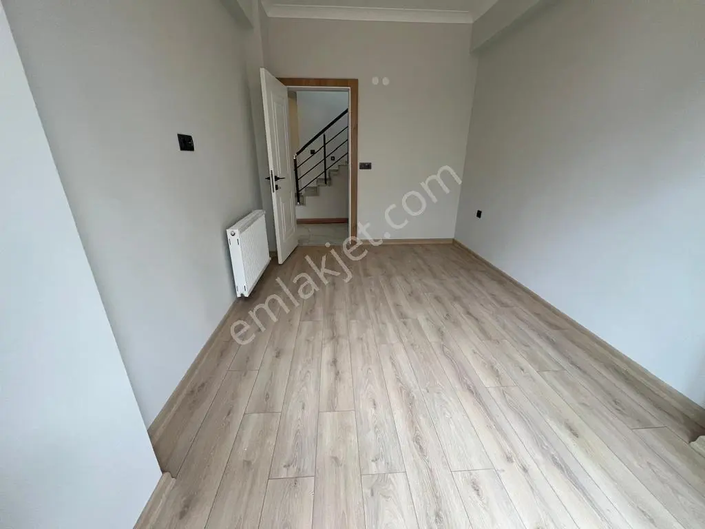 Aras Emlaktan Geniş 4+1 Dubleks Daire — fotoğraf 15