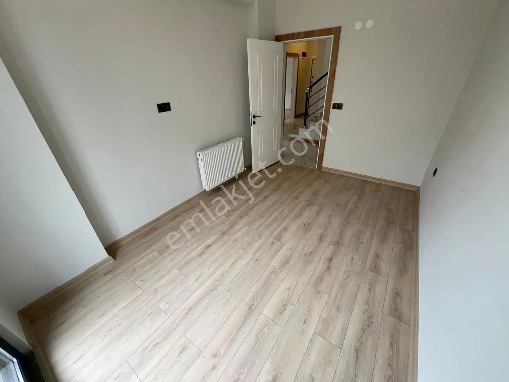 Aras Emlaktan Geniş 4+1 Dubleks Daire — fotoğraf 16