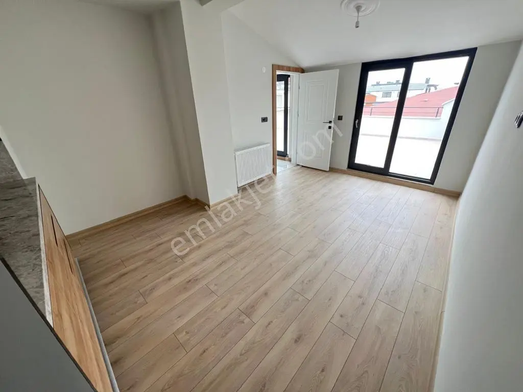 Aras Emlaktan Geniş 4+1 Dubleks Daire — fotoğraf 26