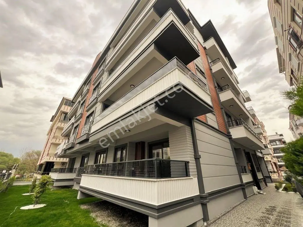 Aras Emlaktan Geniş 4+1 Dubleks Daire — fotoğraf 31