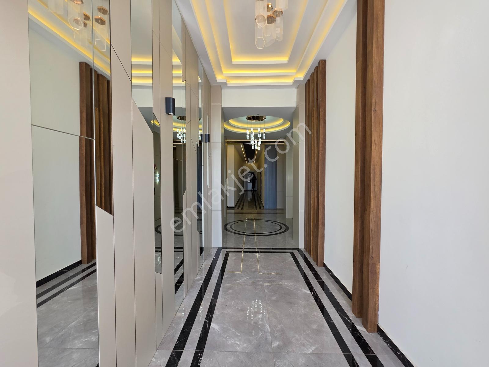 Yüksek Kira Getirisi Üniversite Karşısı Geniş Sıfır Satılık 2+1