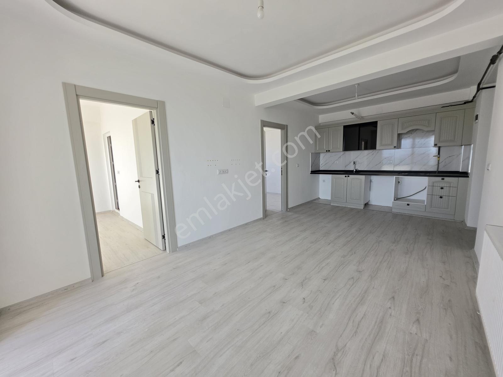 Yüksek Kira Getirisi Üniversite Karşısı Geniş Sıfır Satılık 2+1 — fotoğraf 3