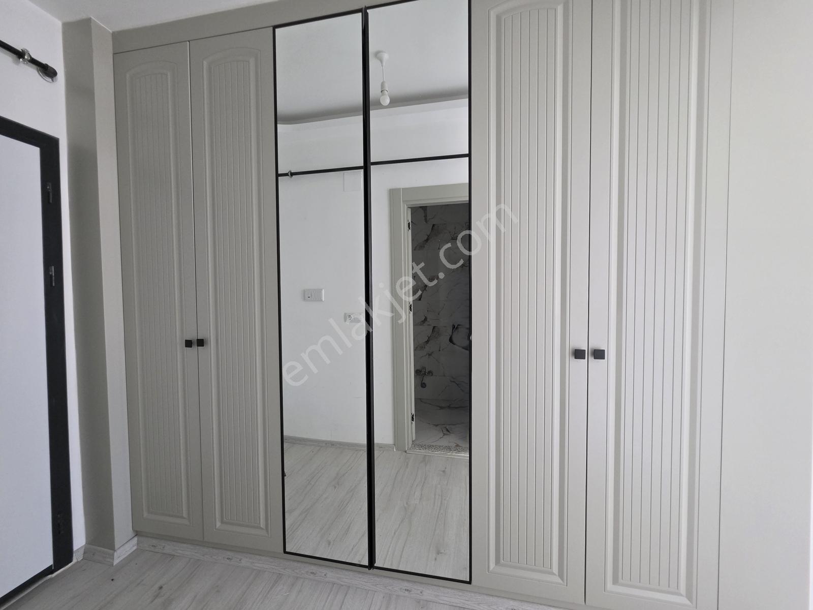 Yüksek Kira Getirisi Üniversite Karşısı Geniş Sıfır Satılık 2+1 — fotoğraf 14