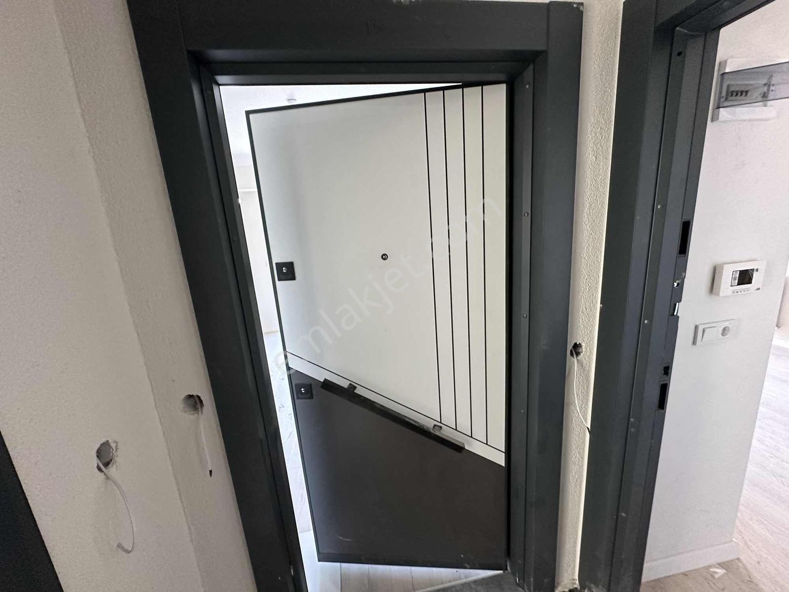 20 Temmuz Mah. Adliyeye Arkası Çok Acil 1+1 Satılık Daire — fotoğraf 12
