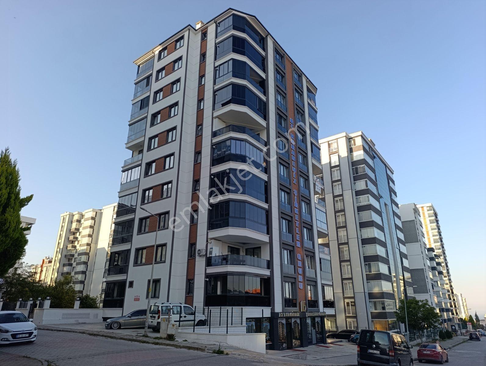 Hasköy'De Deniz Manzaralı 9.Kat Cam Balkonlu Sıfır Satılık Daire