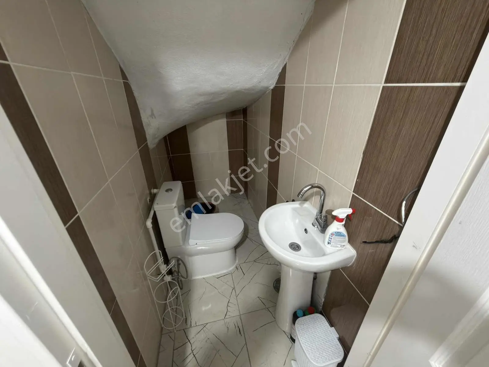 Ayyıldız-mit Yakını 3+1 Satılık Full Yapılı — fotoğraf 15