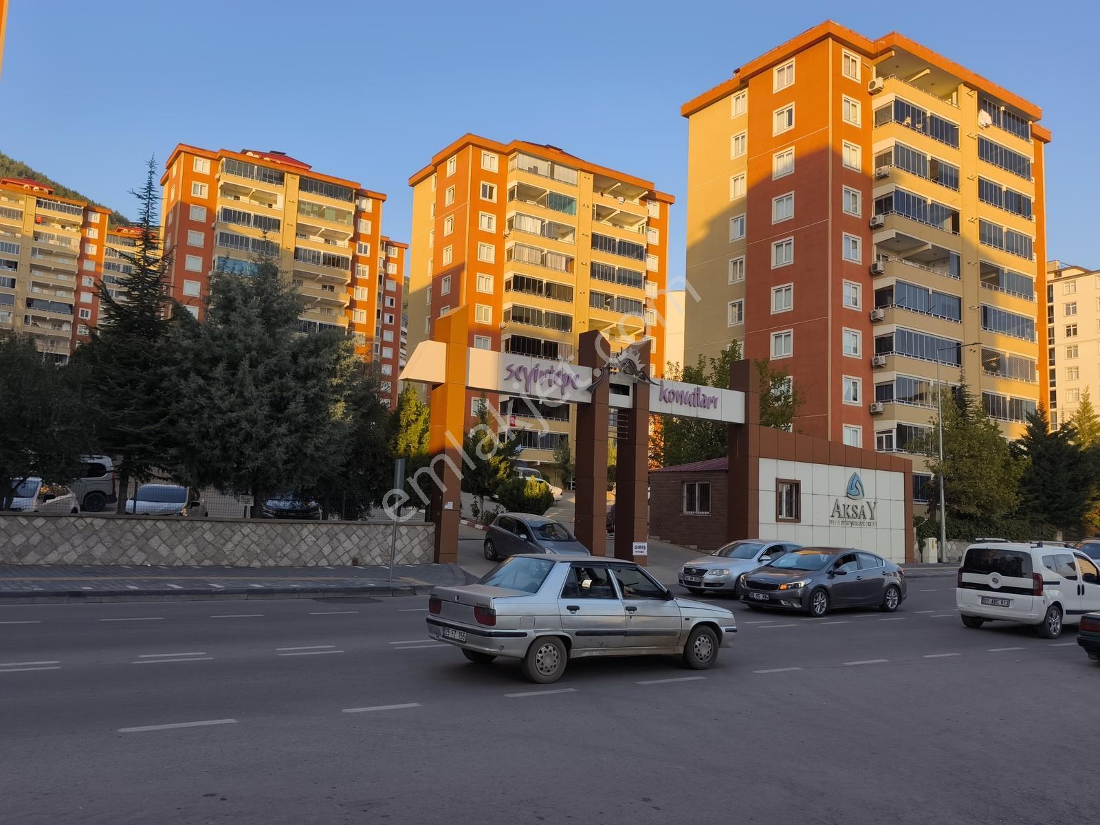 Yıldırım Emlak'tan Seyirtepe Konutları Ön Blok 4+1 Kiralık Daire — fotoğraf 2