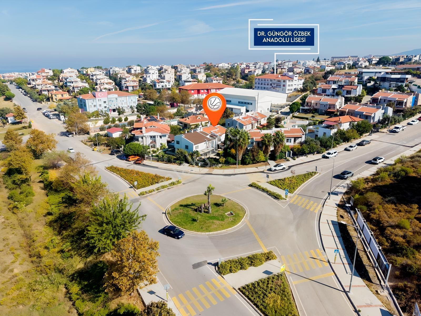 Güzelbahçe Kahramandere Yeşil Ege Sitesinde Satılık Villa — fotoğraf 4