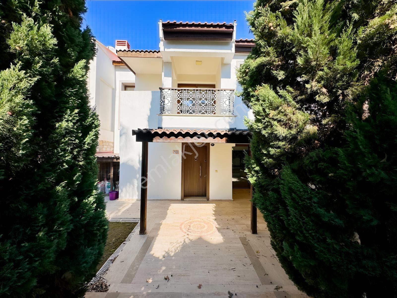 Güzelbahçe Kahramandere Yeşil Ege Sitesinde Satılık Villa — fotoğraf 14