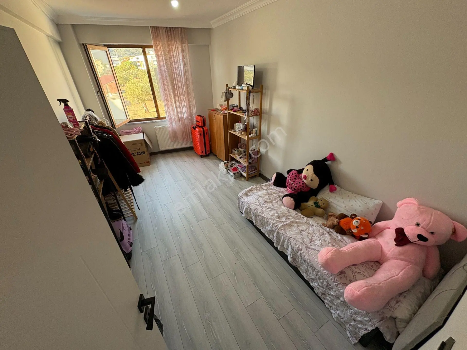 Mera Emlaktan Tuzcumurat Mah. Ayrı Mutfaklı 3+1 Ön Cephe Daire — fotoğraf 24