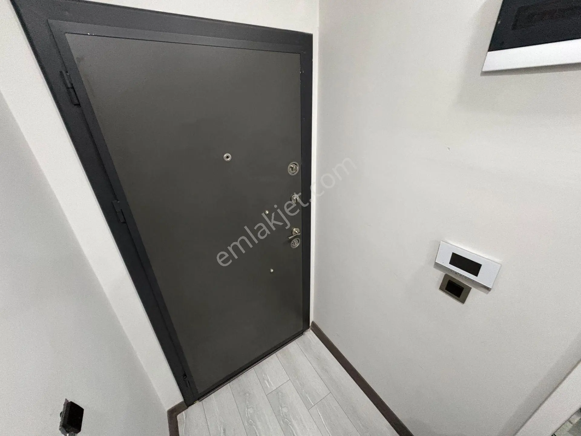 Mera Emlaktan Tuzcumurat Mah. Ayrı Mutfaklı 3+1 Ön Cephe Daire — fotoğraf 31