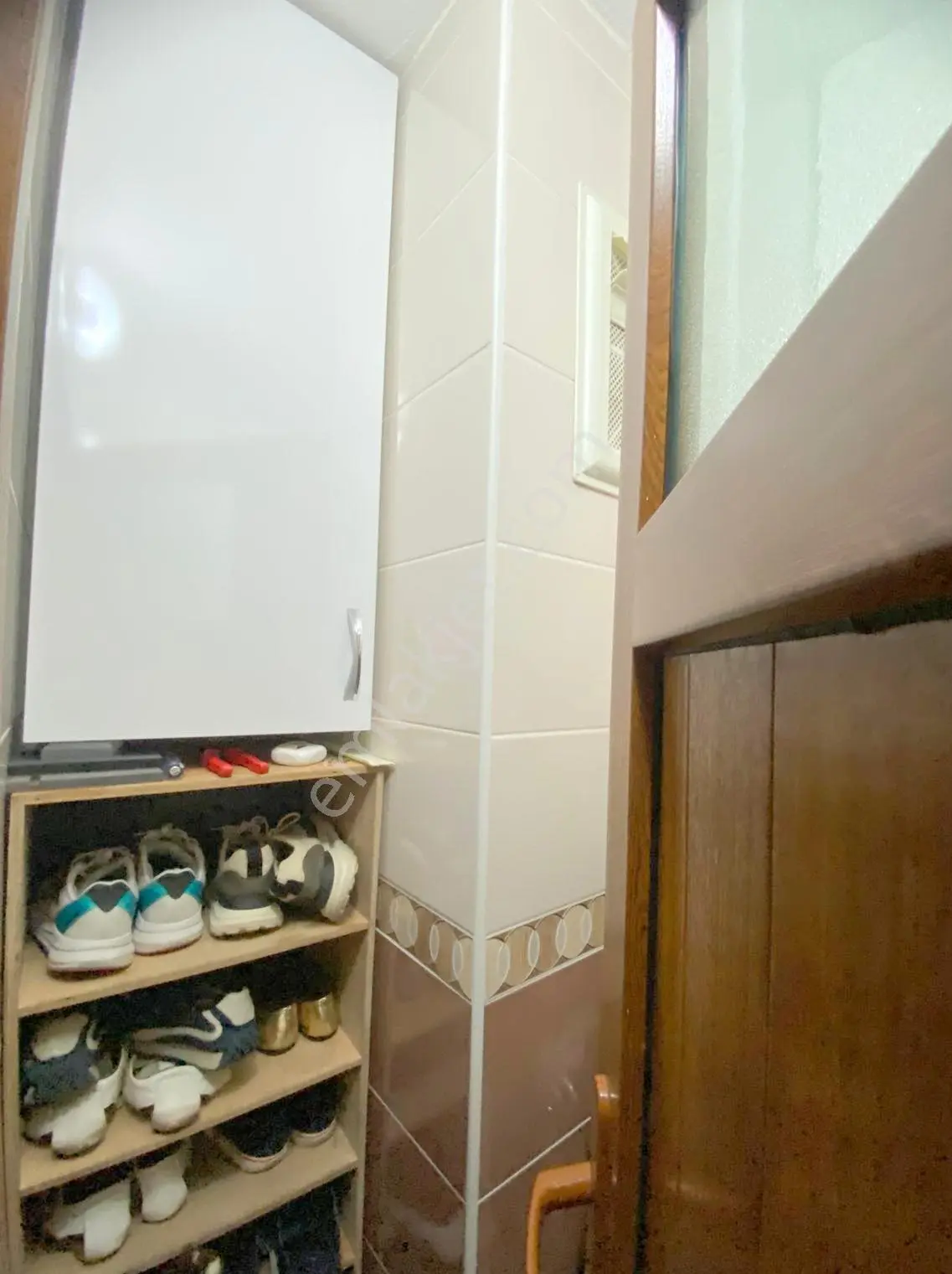 Mertcan'dan Metro 3dk Hastane 5dk Yürüme Balkonlu 2+1 — fotoğraf 13
