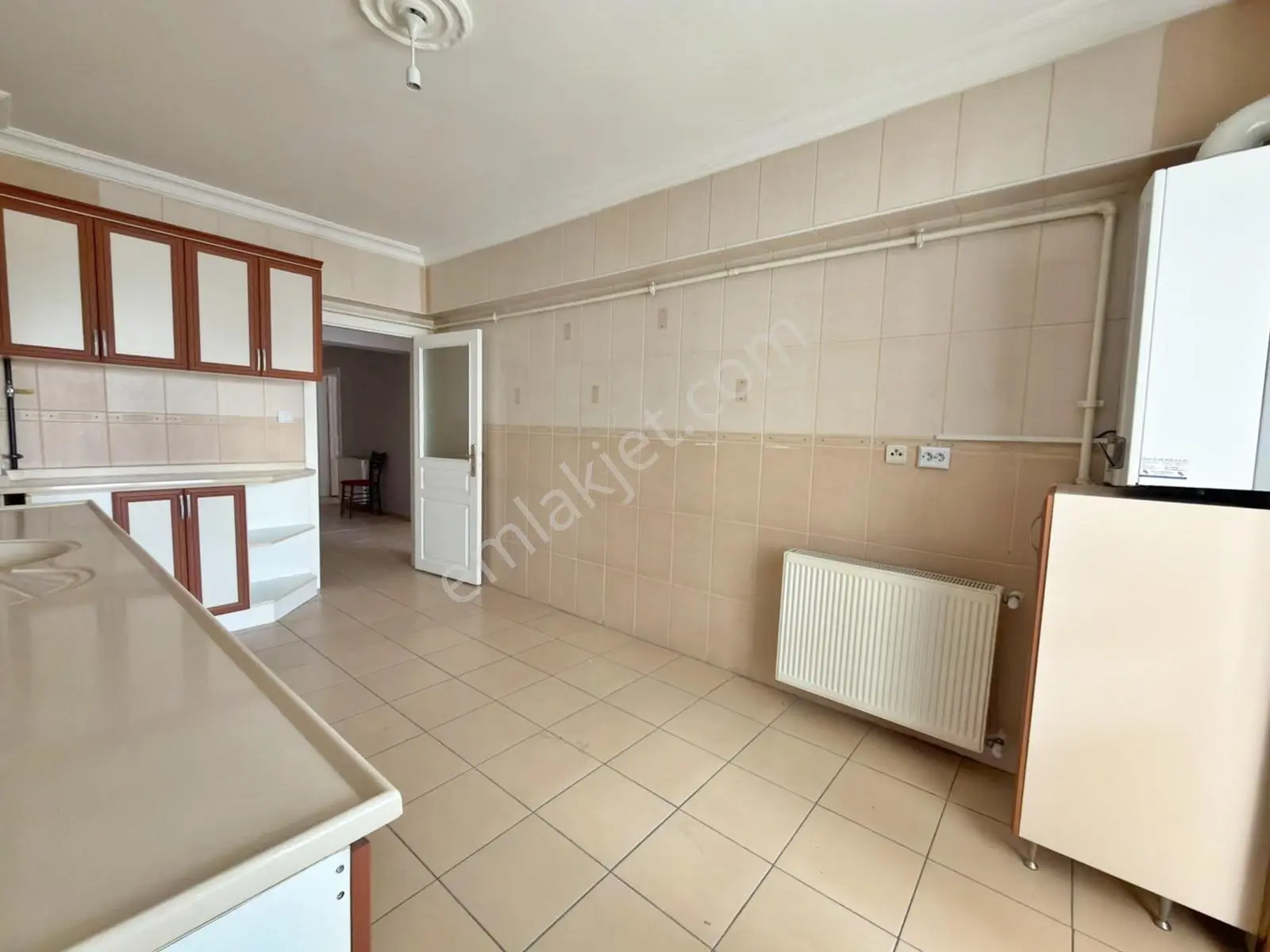 Doğukent Cad Üzeri Kök Tapu Ara Kat Asansörlü 3+1 Satılık Daire — fotoğraf 5