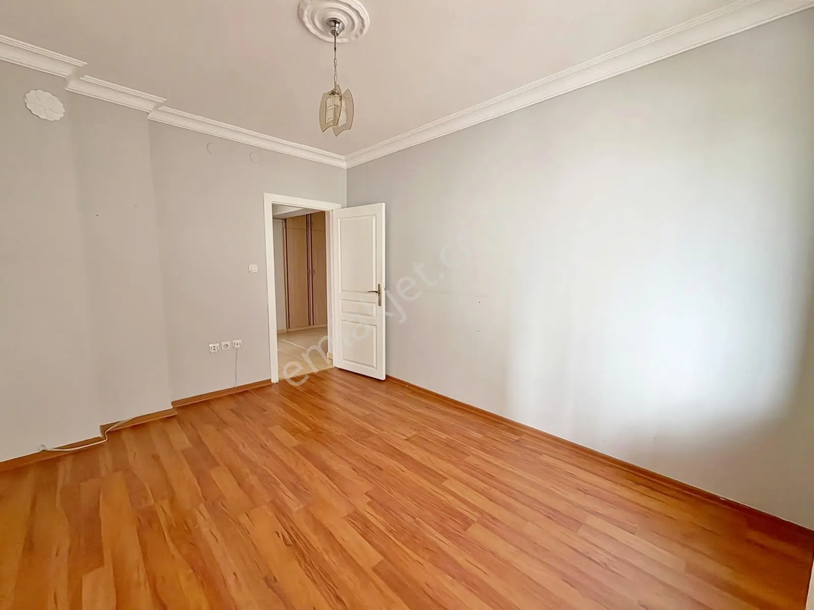 Doğukent Cad Üzeri Kök Tapu Ara Kat Asansörlü 3+1 Satılık Daire — fotoğraf 30