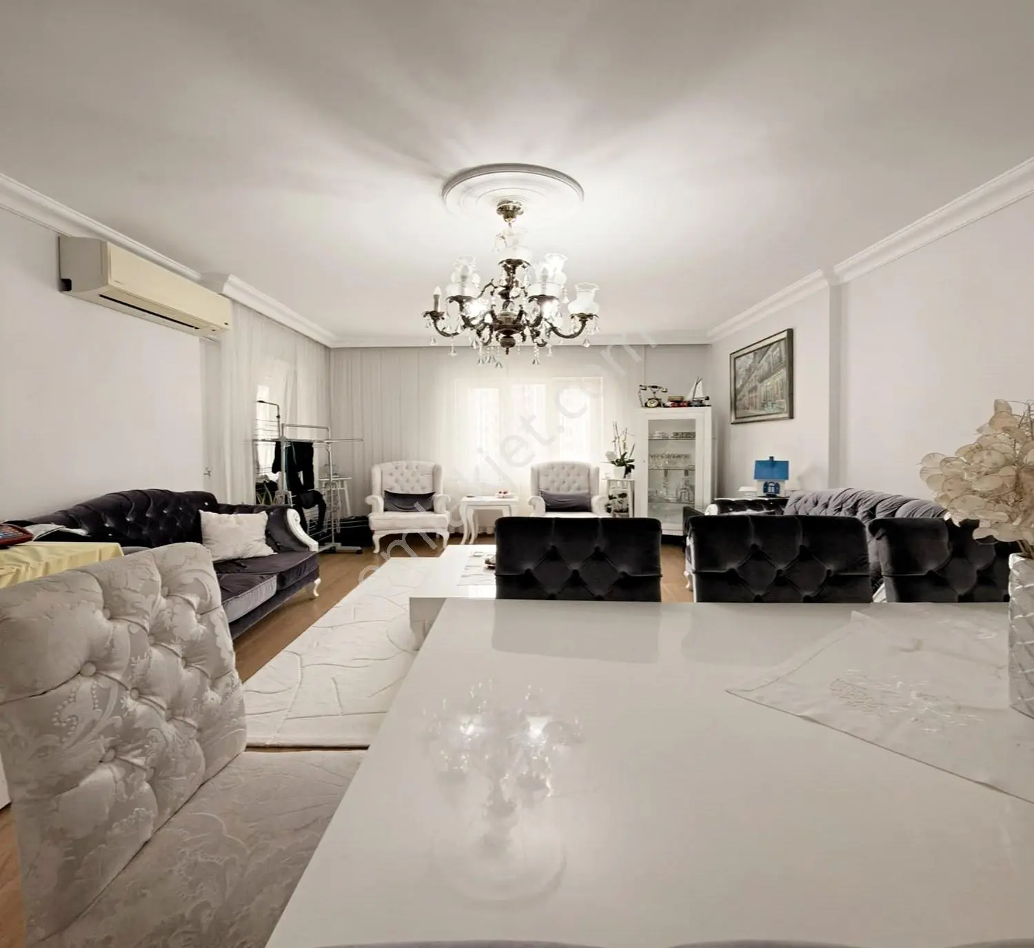 Svpra Yapıdan Barış Mahallesi Ebeveyn Banyolu 3+1 Satılık Daire — fotoğraf 3