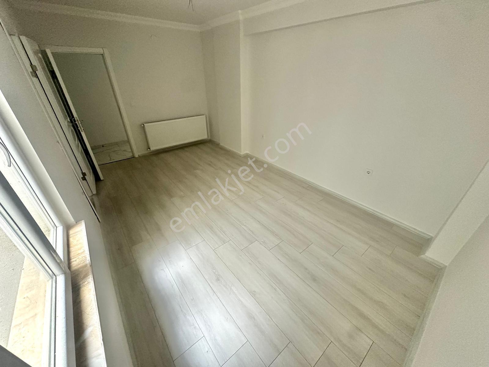 Doradan Edremitte Sıfır Geniş M2 3+1 Ön Cephe Ara Kat Daire — fotoğraf 11