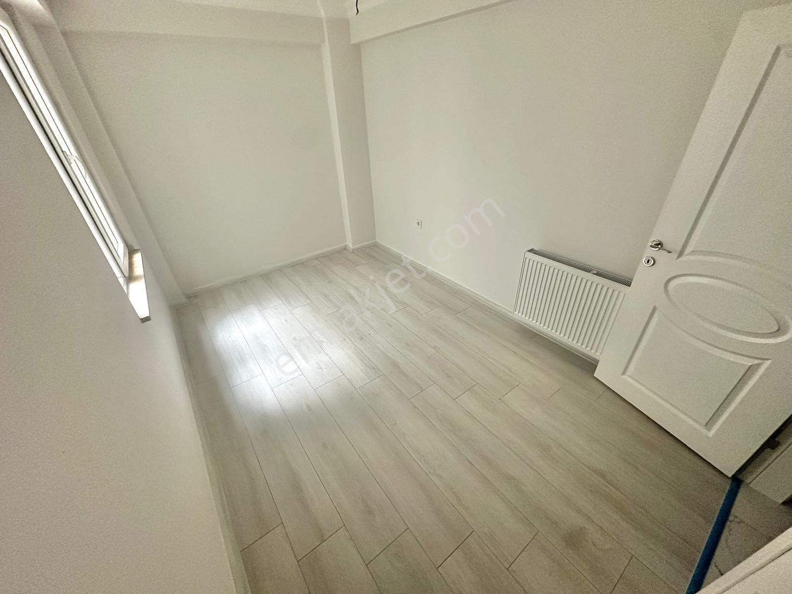 Doradan Edremitte Sıfır Geniş M2 3+1 Ön Cephe Ara Kat Daire — fotoğraf 23