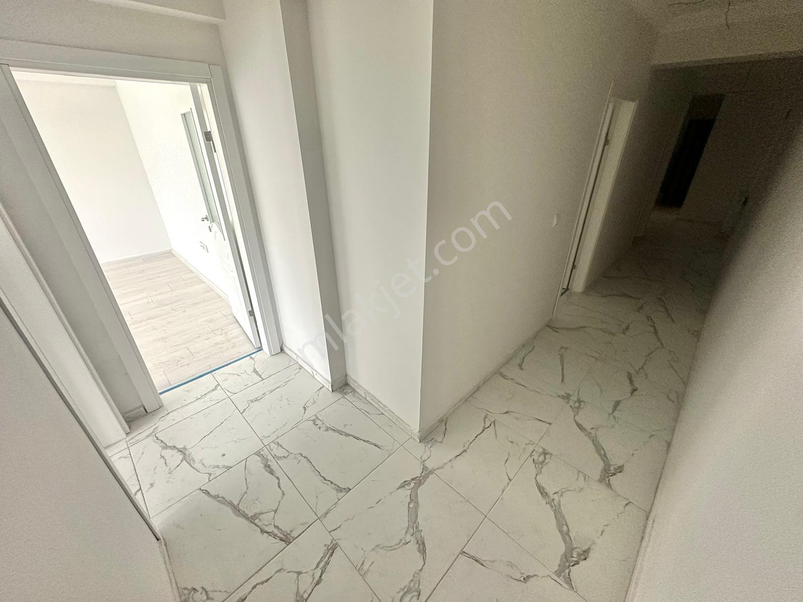Doradan Edremitte Sıfır Geniş M2 3+1 Ön Cephe Ara Kat Daire — fotoğraf 30