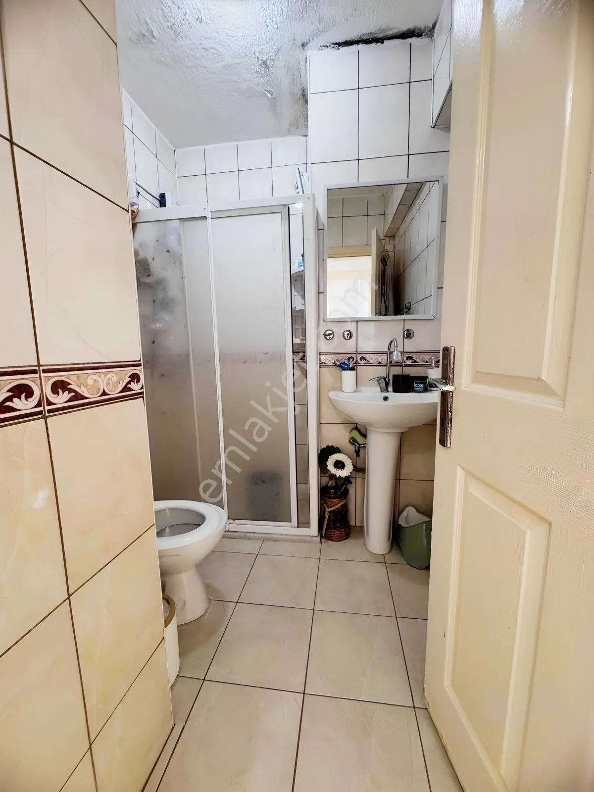 Ortaca Karaburunda 110 M² Kapalı Mutfak, Çift Balkonlu 2+1 — fotoğraf 5