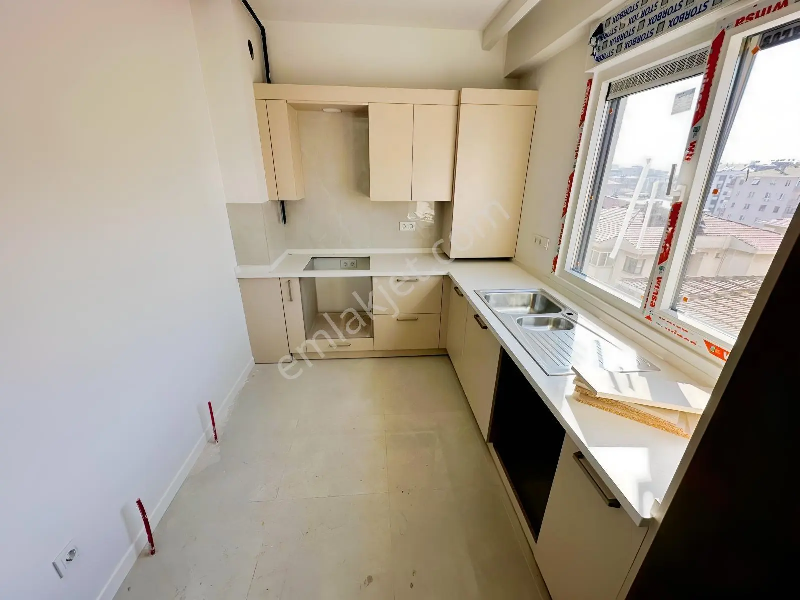 Kozyatağında 2+1 Net 85m2 Balkonlu Ebv Banyolu Sıfır Boş Daire — fotoğraf 7