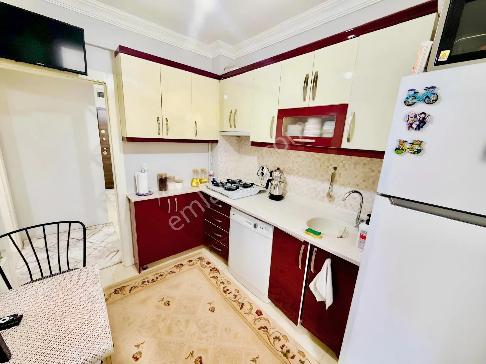 Avantaj'dan Kıbrısköy'de Cadde Yakını Masrasız 2+1 Geniş Daire!! — fotoğraf 9