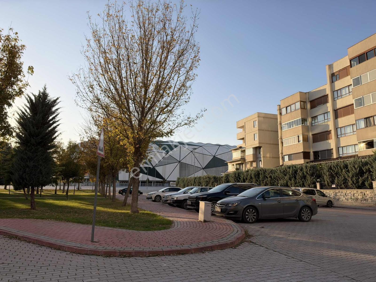 Torku Arena Yakını Satılık 2+1 Daire — fotoğraf 3