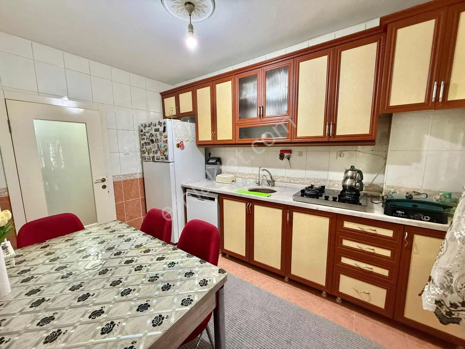 Merkezi Konum Ön Cepe 3+1 Satılık — fotoğraf 3