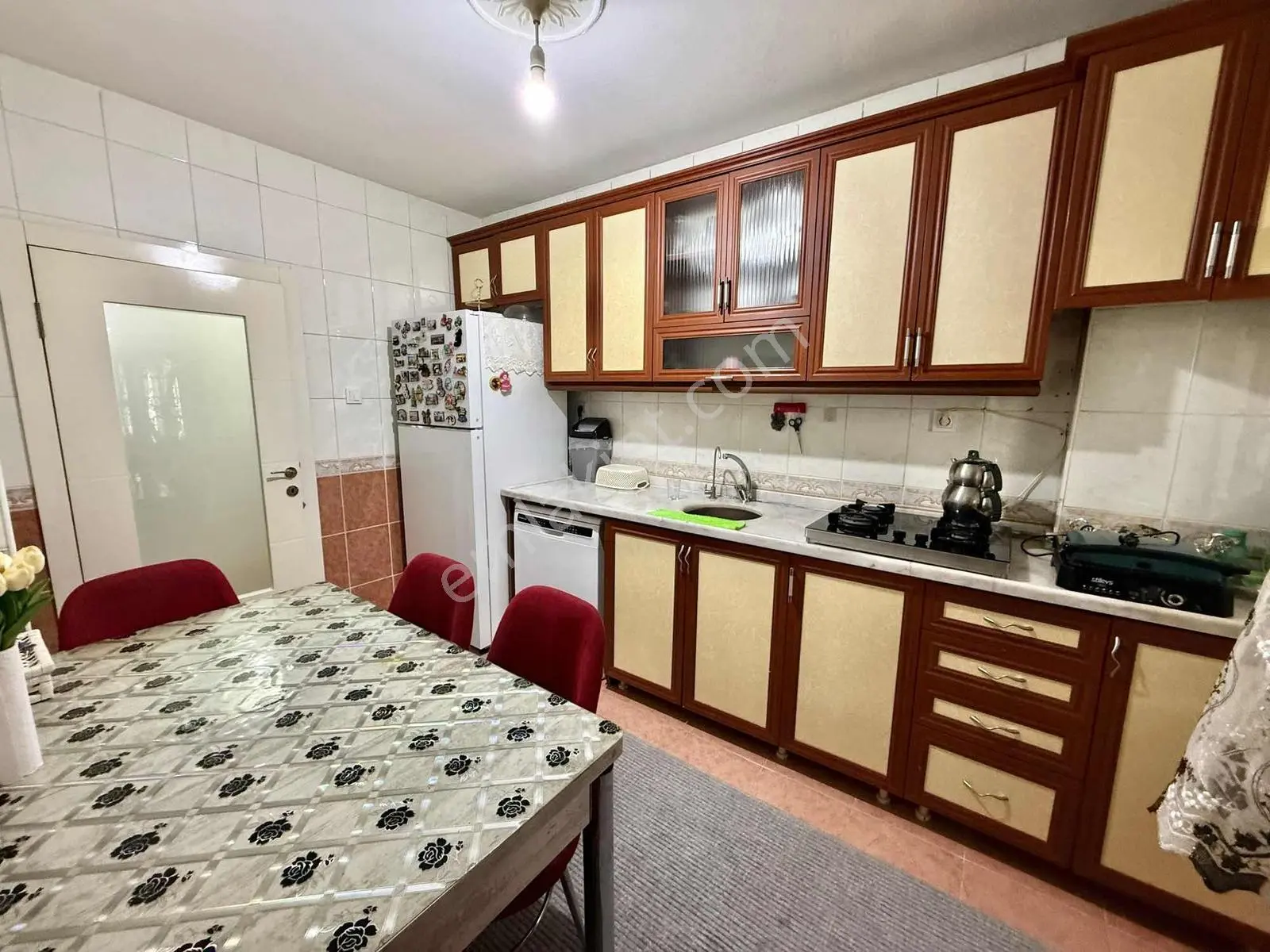 Merkezi Konum Ön Cepe 3+1 Satılık — fotoğraf 4