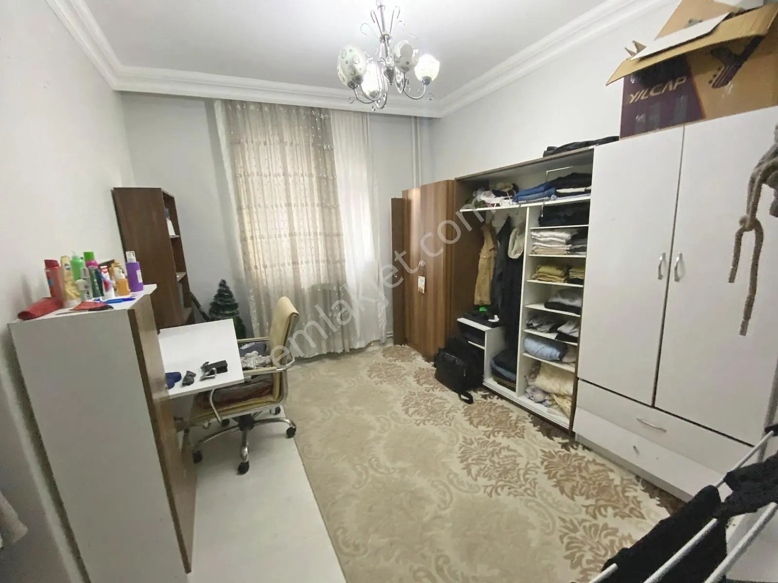Demirlibahçe'de Eşyalarıyla Satılık 2+1 Fırsat Daire — fotoğraf 5