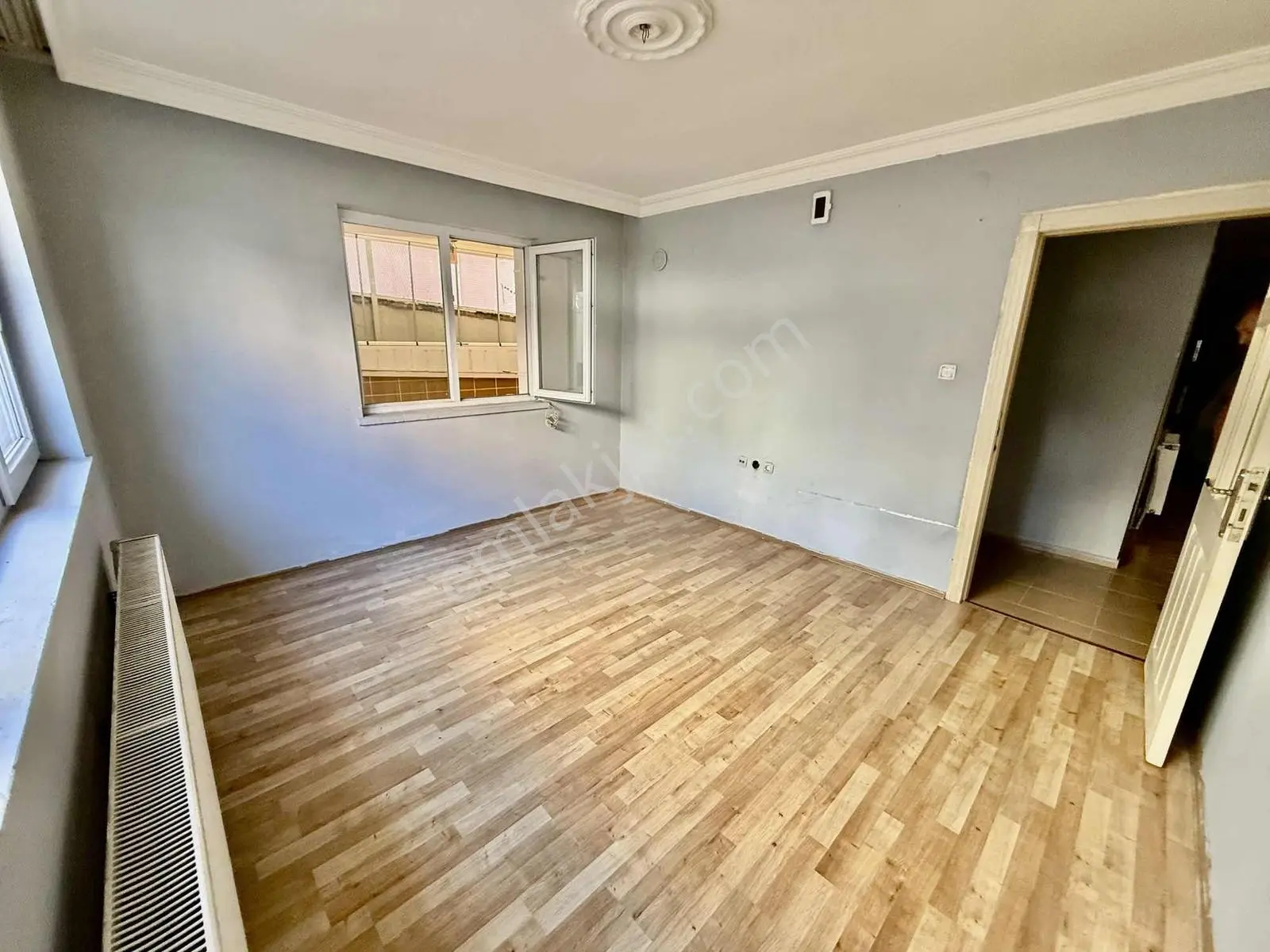 Avantaj'dan Yeşilbayırda Cadde Dibi Geniş 2+1 Teras Balkon Daire — fotoğraf 10