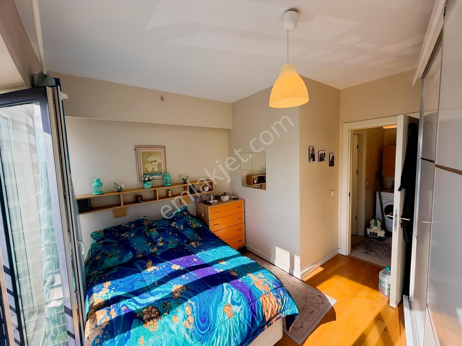 Bosphorus City'de 1+1 74 M2 Boydan Cam Full Manzaralı Boş — fotoğraf 19