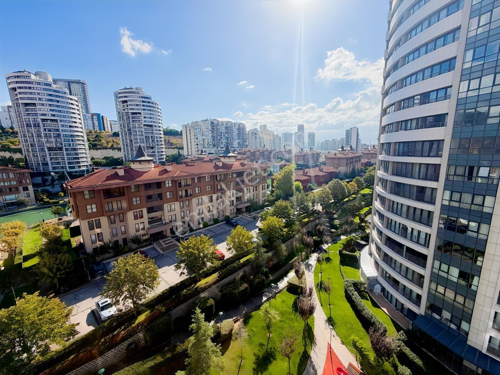 Bosphorus City'de 1+1 74 M2 Boydan Cam Full Manzaralı Boş — fotoğraf 24