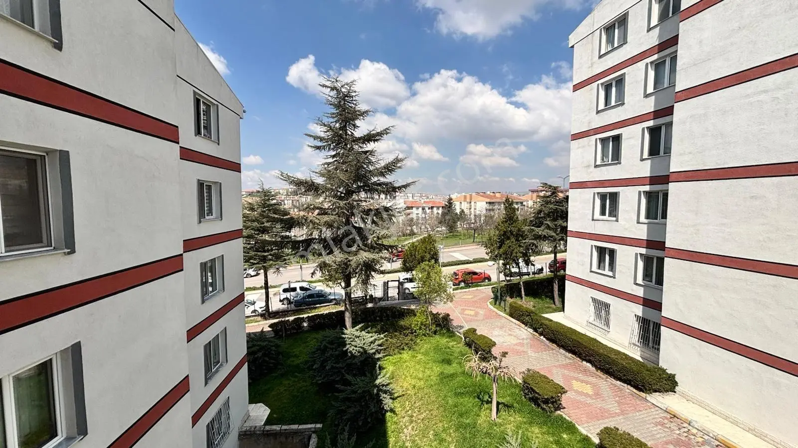 Turyap'dan Ankara Batıkent İnönü Mh Satılık 3+1 Daire — fotoğraf 33