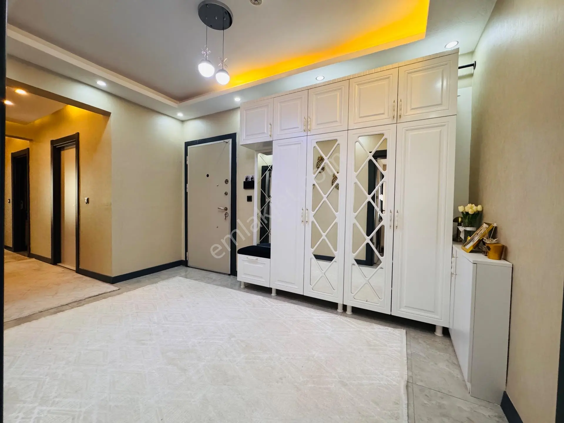 Realite T Gayrimenkulden Şanlıurfa Eyübiye Batıkentte Lüks Daire — fotoğraf 7