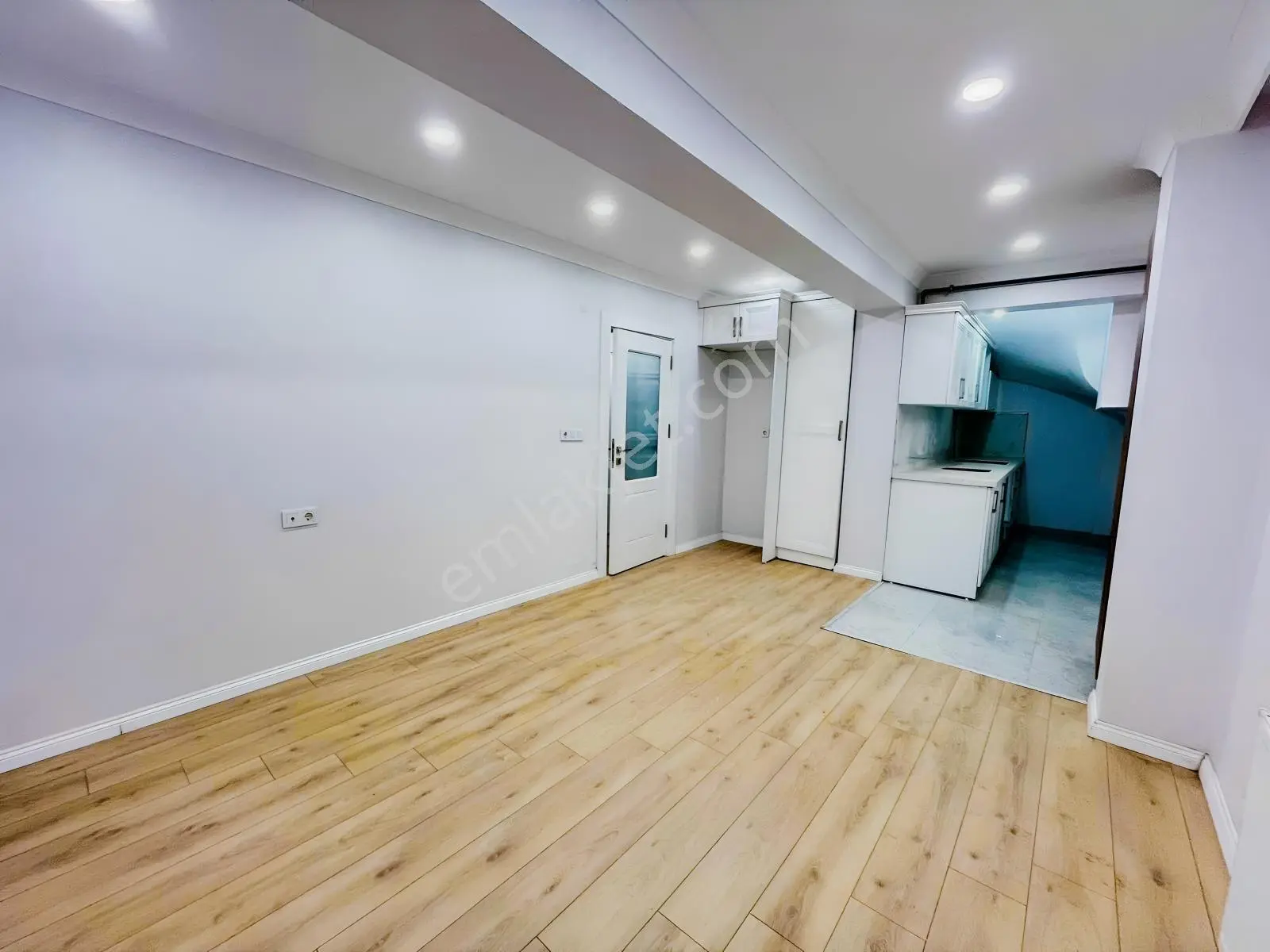 İmren Gayrimenkulden Fevzi Çakmak Mh. 1+1 Sıfır Bahçe Kat — fotoğraf 4